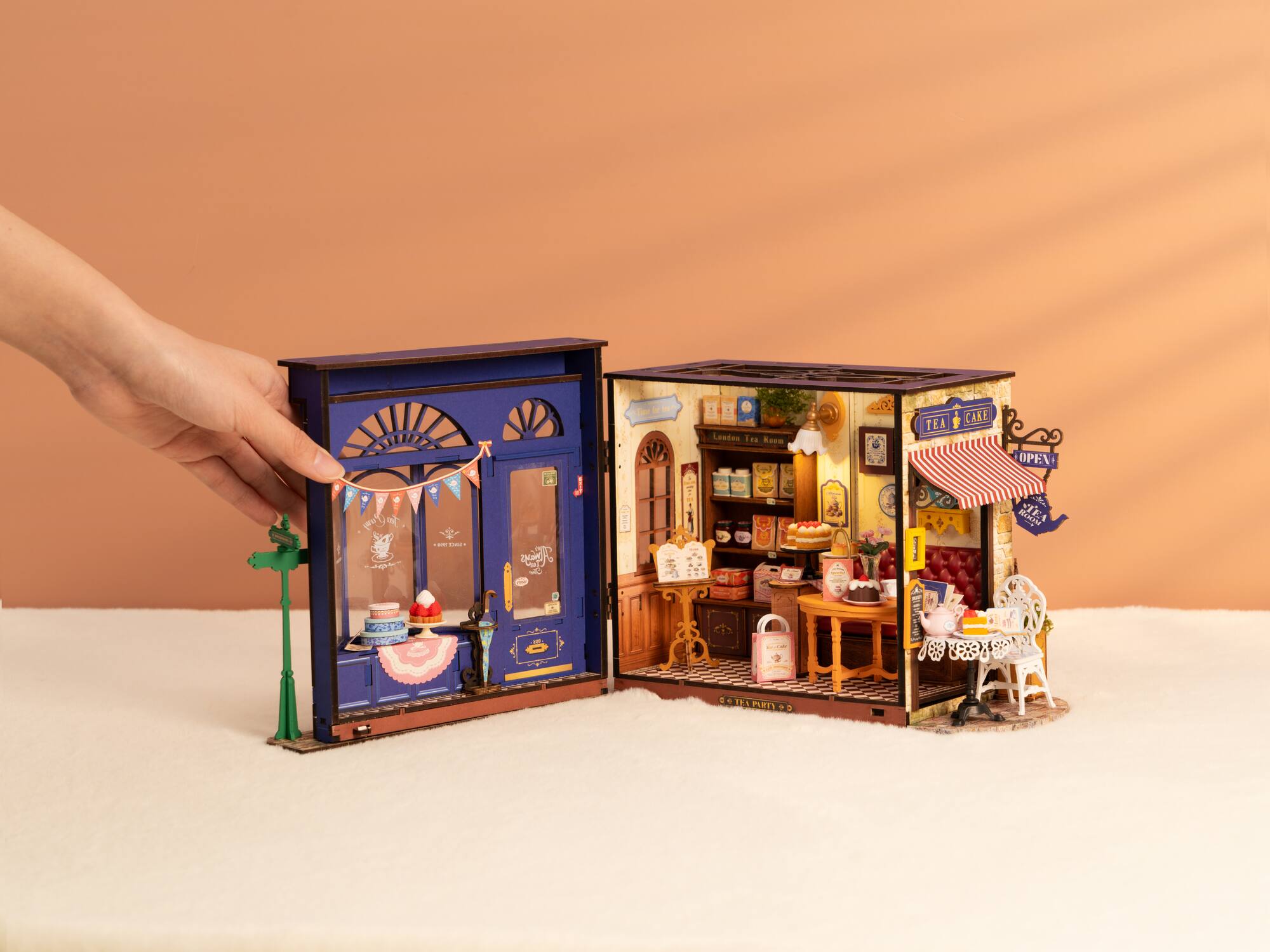 Rolife® Leisure Time Tea Room DIY Miniature House Kit